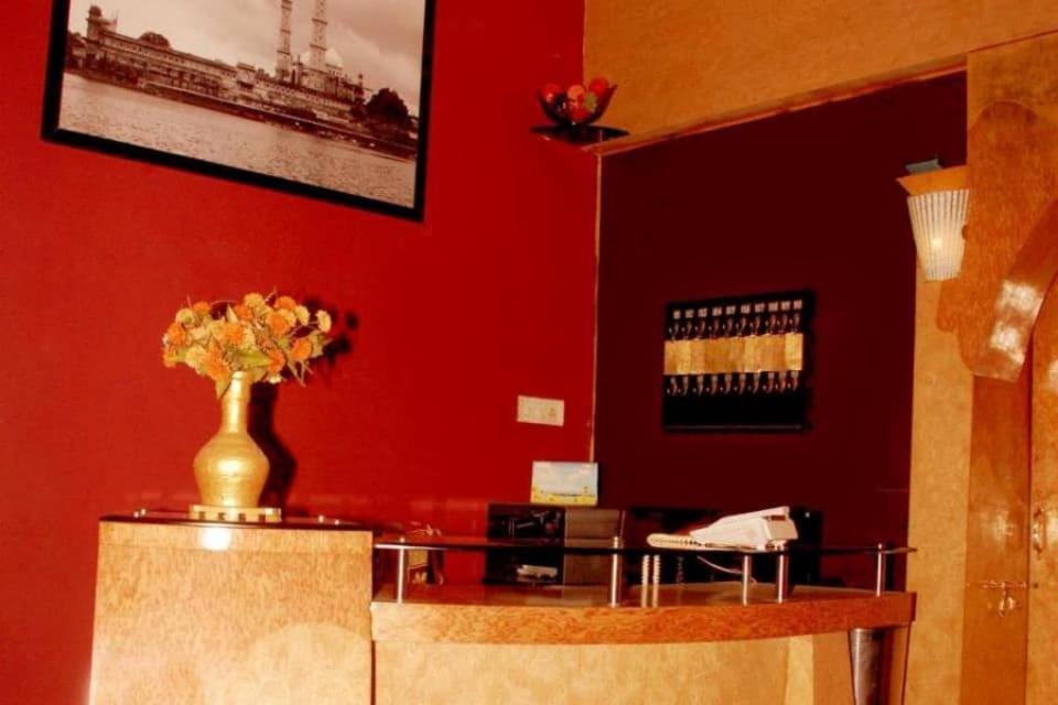 Oyo 27711 Hotel Evergreen Residency Bhopal Dış mekan fotoğraf
